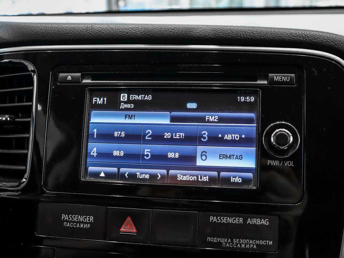 Mitsubishi Outlander б/у, 2016, Вариатор. Фото: #12