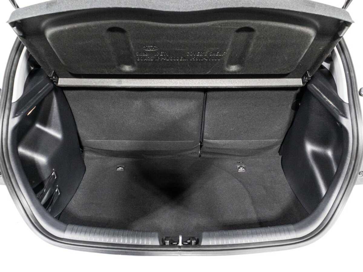 Kia Rio б/у, 2017, Автоматическая. Фото: #14