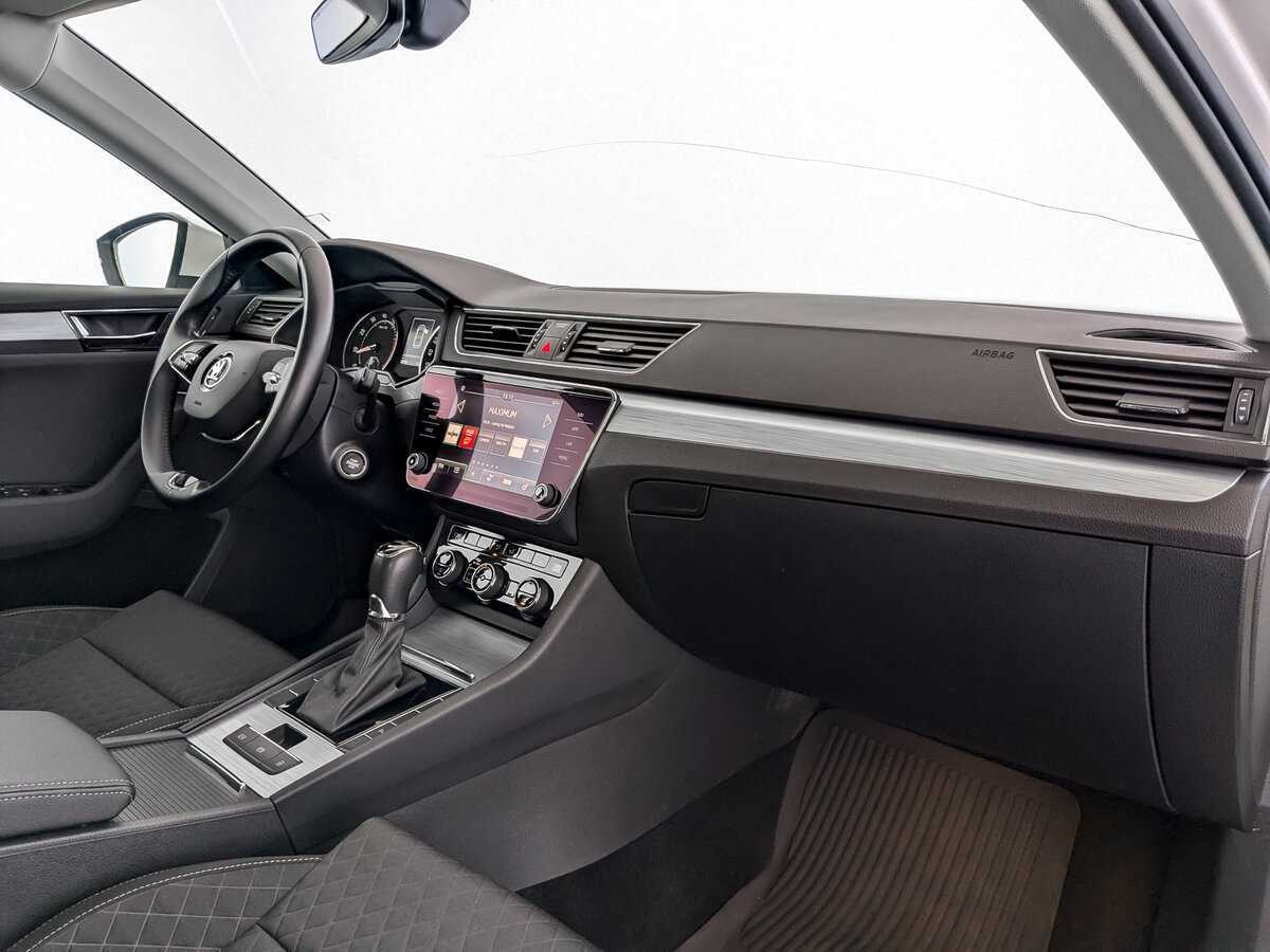 Skoda Superb б/у, 2021, Роботизированная. Фото: #8