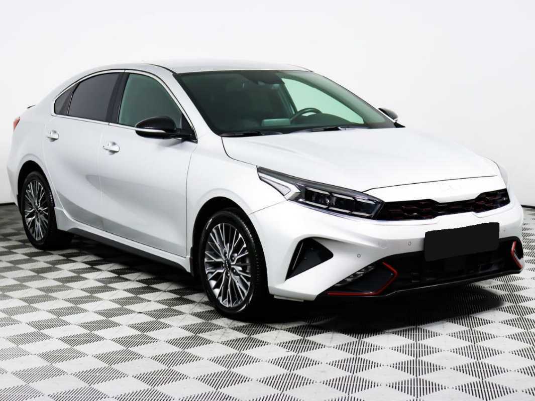 Kia Cerato б/у, 2022, Автоматическая. Фото: #2