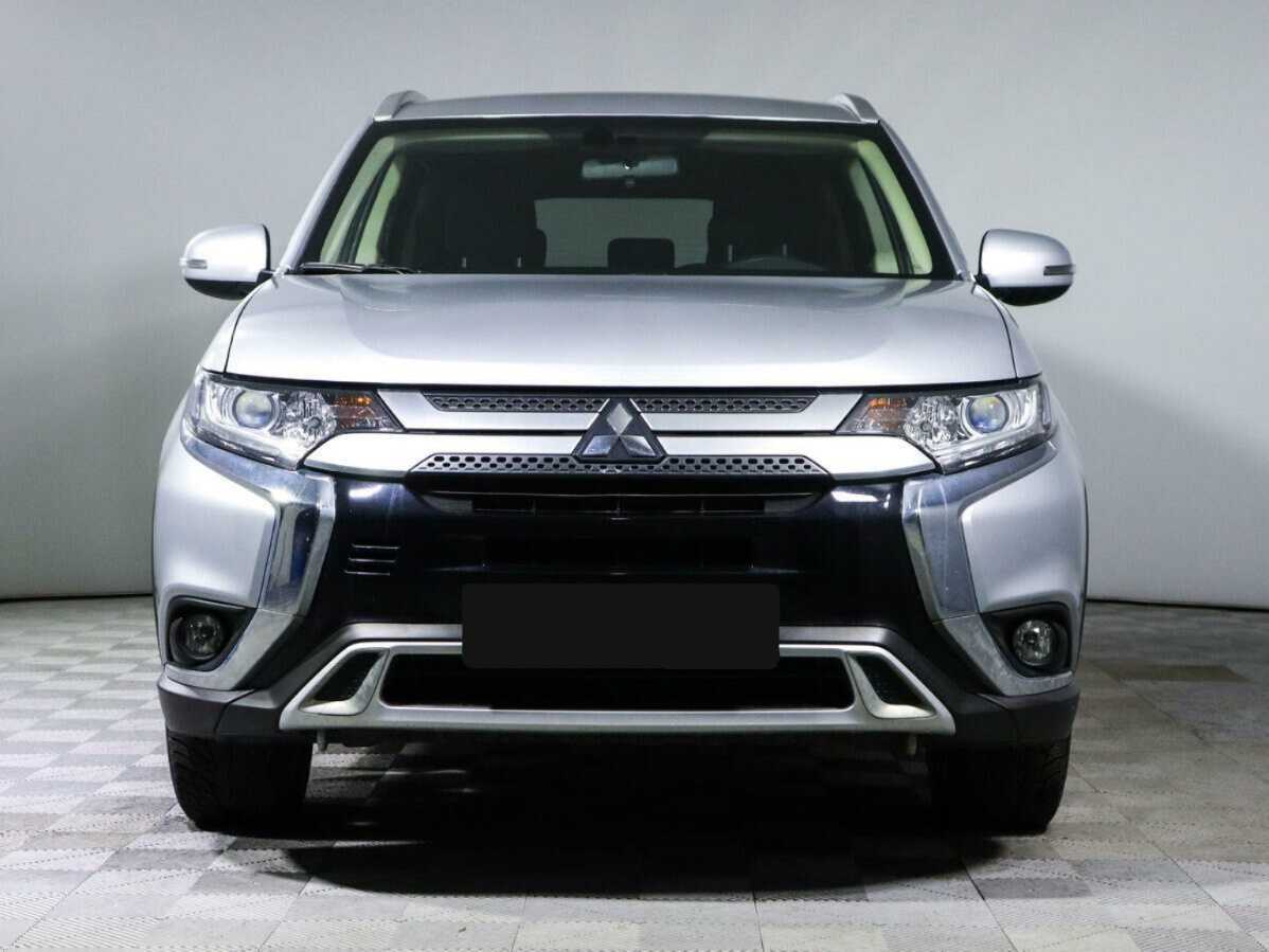 Mitsubishi Outlander б/у, 2021, Вариатор. Фото: #1