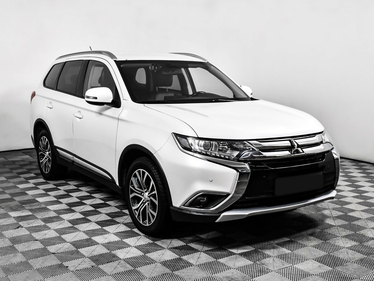 Mitsubishi Outlander б/у, 2016, Вариатор. Фото: #2