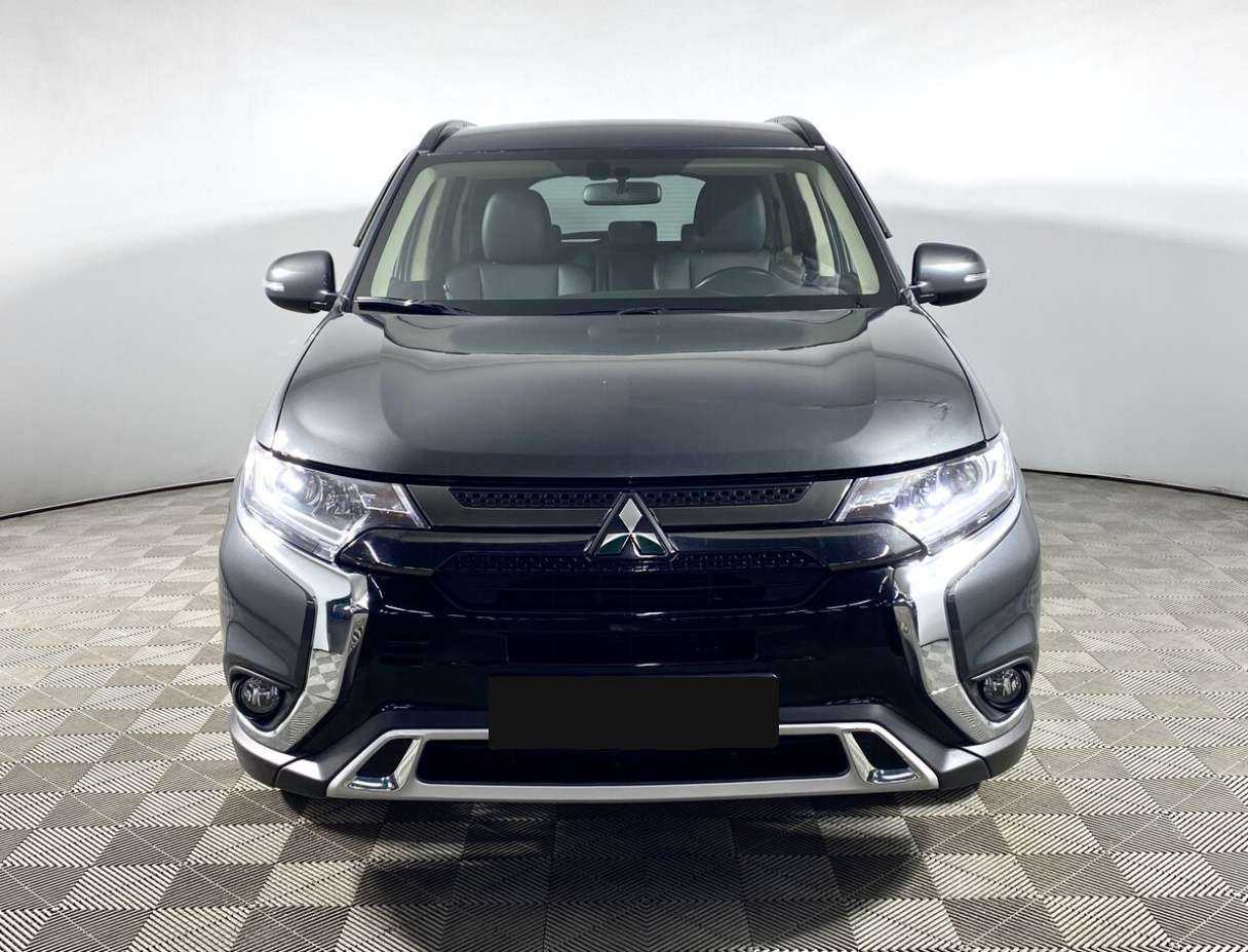 Mitsubishi Outlander б/у, 2021, Вариатор. Фото: #1