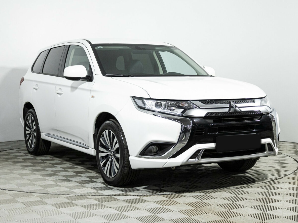Mitsubishi Outlander б/у, 2022, Вариатор. Фото: #2