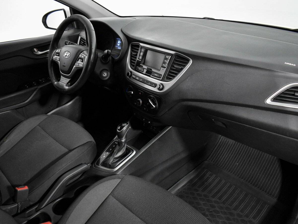 Hyundai Solaris б/у, 2017, Автоматическая. Фото: #9