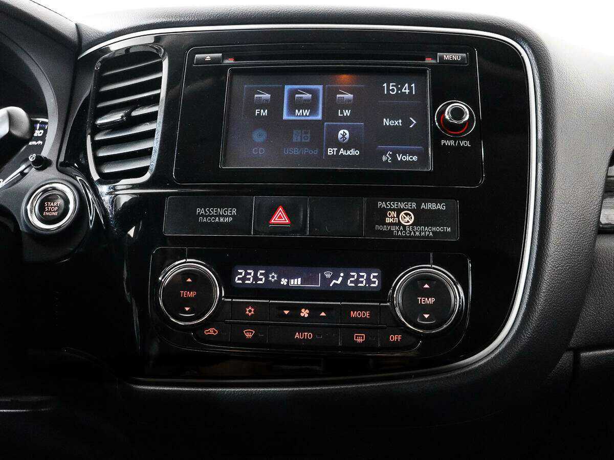 Mitsubishi Outlander б/у, 2016, Вариатор. Фото: #14