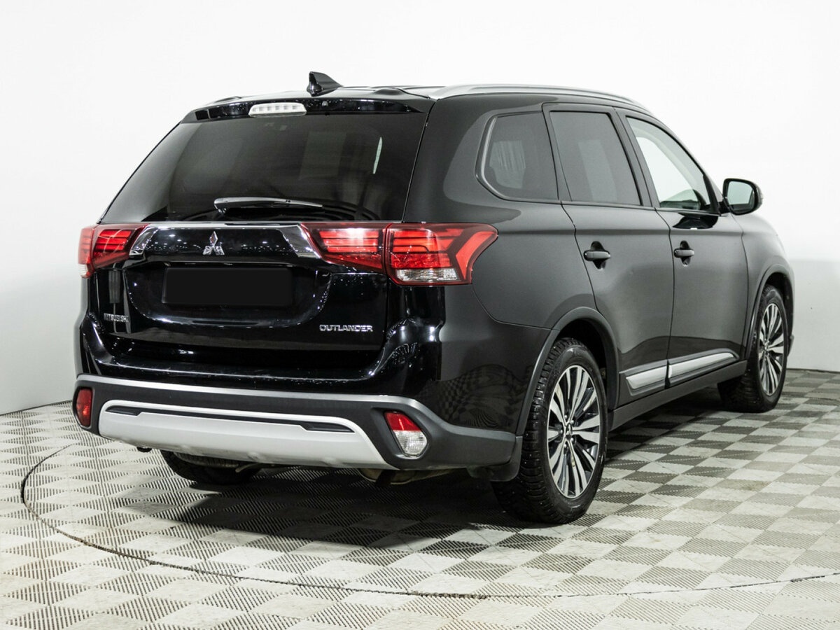 Mitsubishi Outlander б/у, 2018, Вариатор. Фото: #4
