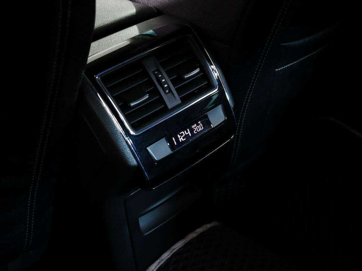 Skoda Superb б/у, 2015, Роботизированная. Фото: #15