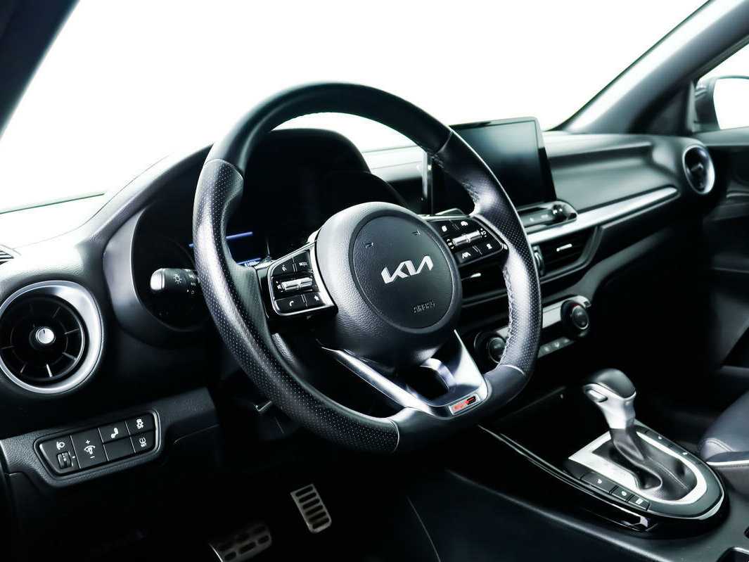 Kia Cerato б/у, 2022, Автоматическая. Фото: #12