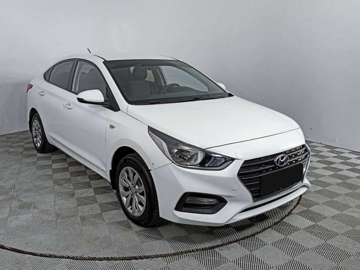 Hyundai Solaris б/у, 2018, Механическая. Фото: #2