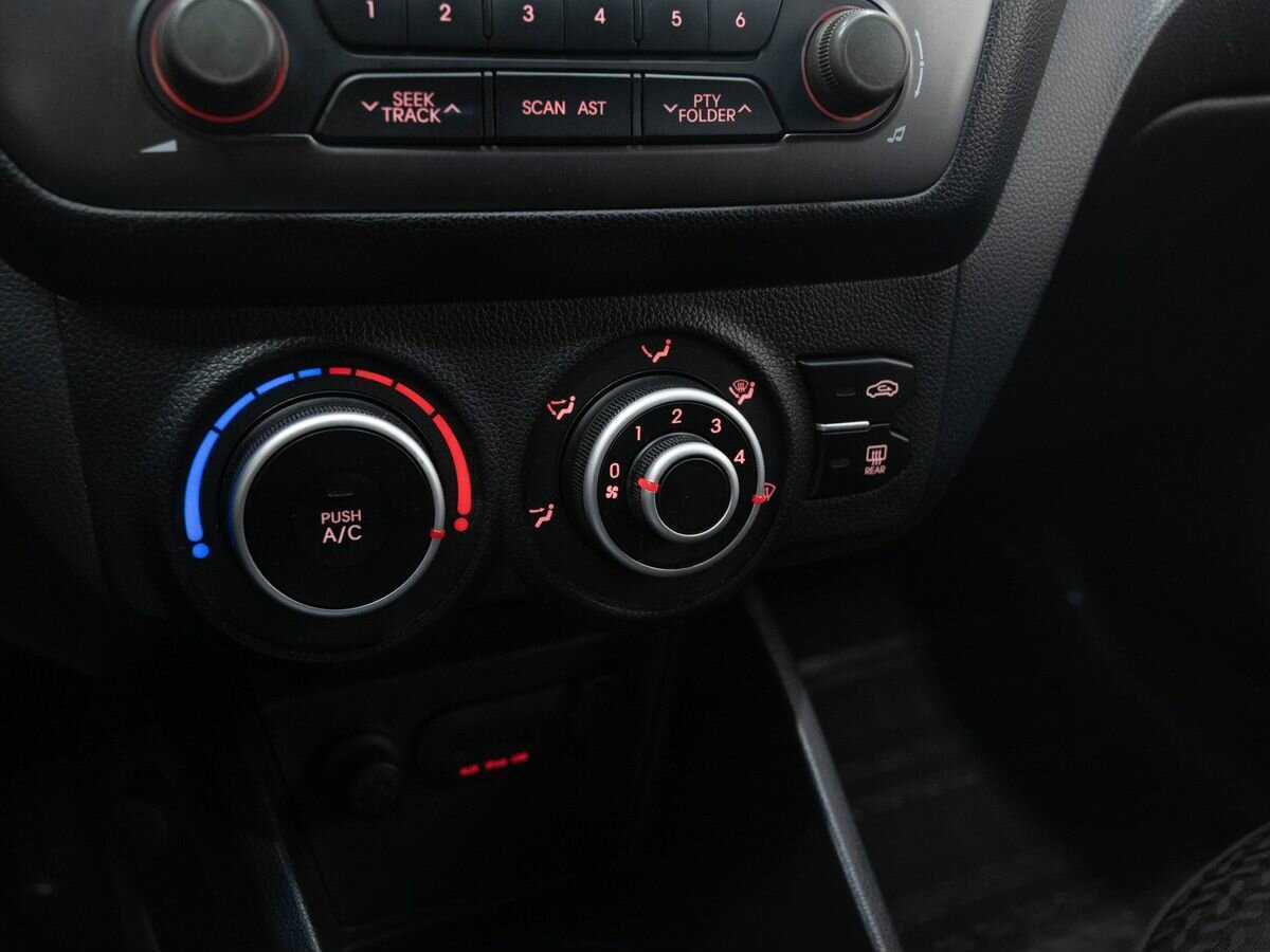 Kia Rio б/у, 2012, Механическая. Фото: #15