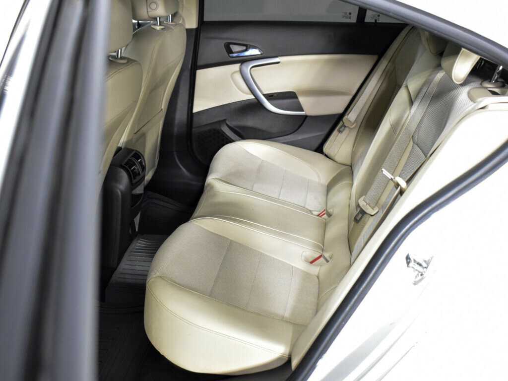 Opel Insignia б/у, 2012, Автоматическая. Фото: #10