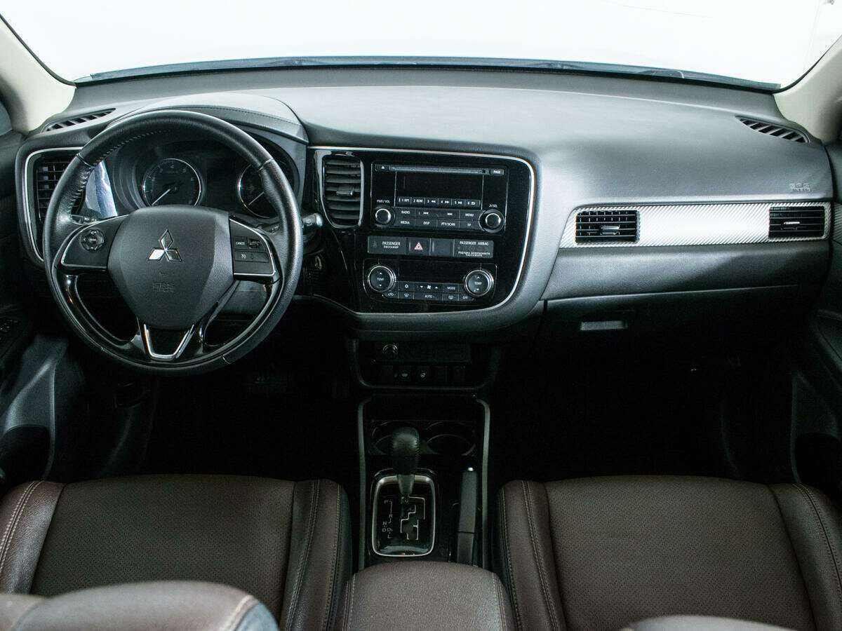 Mitsubishi Outlander б/у, 2017, Вариатор. Фото: #10