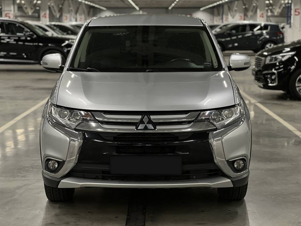 Mitsubishi Outlander б/у, 2017, Вариатор. Фото: #1