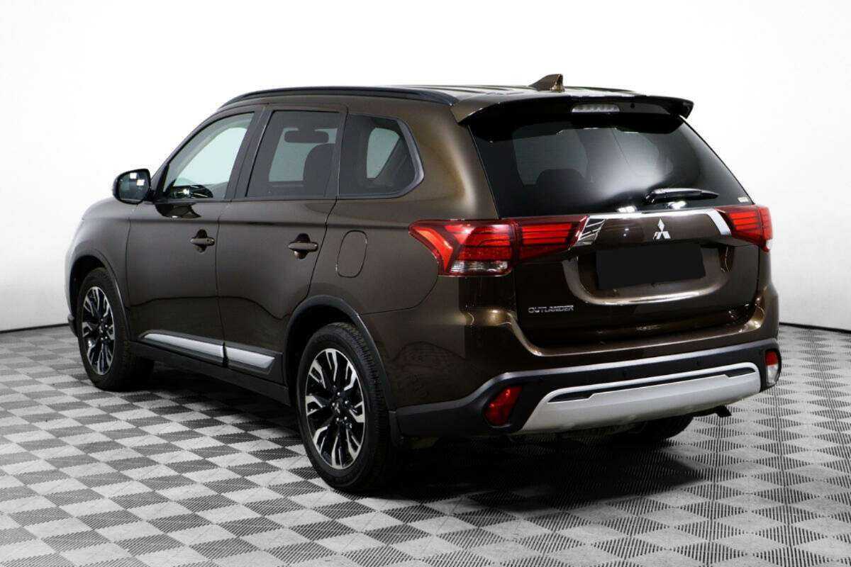 Mitsubishi Outlander б/у, 2022, Вариатор. Фото: #6