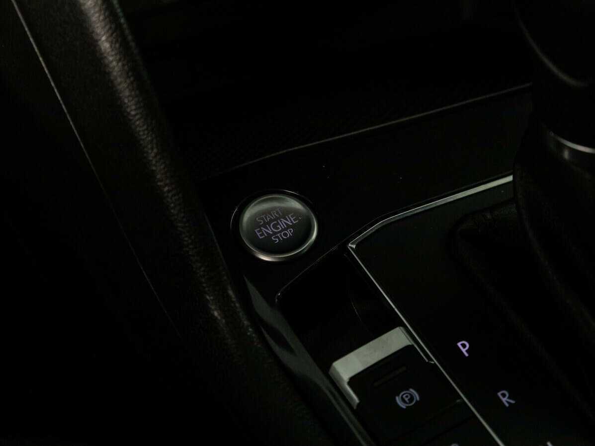 Volkswagen Tiguan б/у, 2018, Роботизированная. Фото: #17