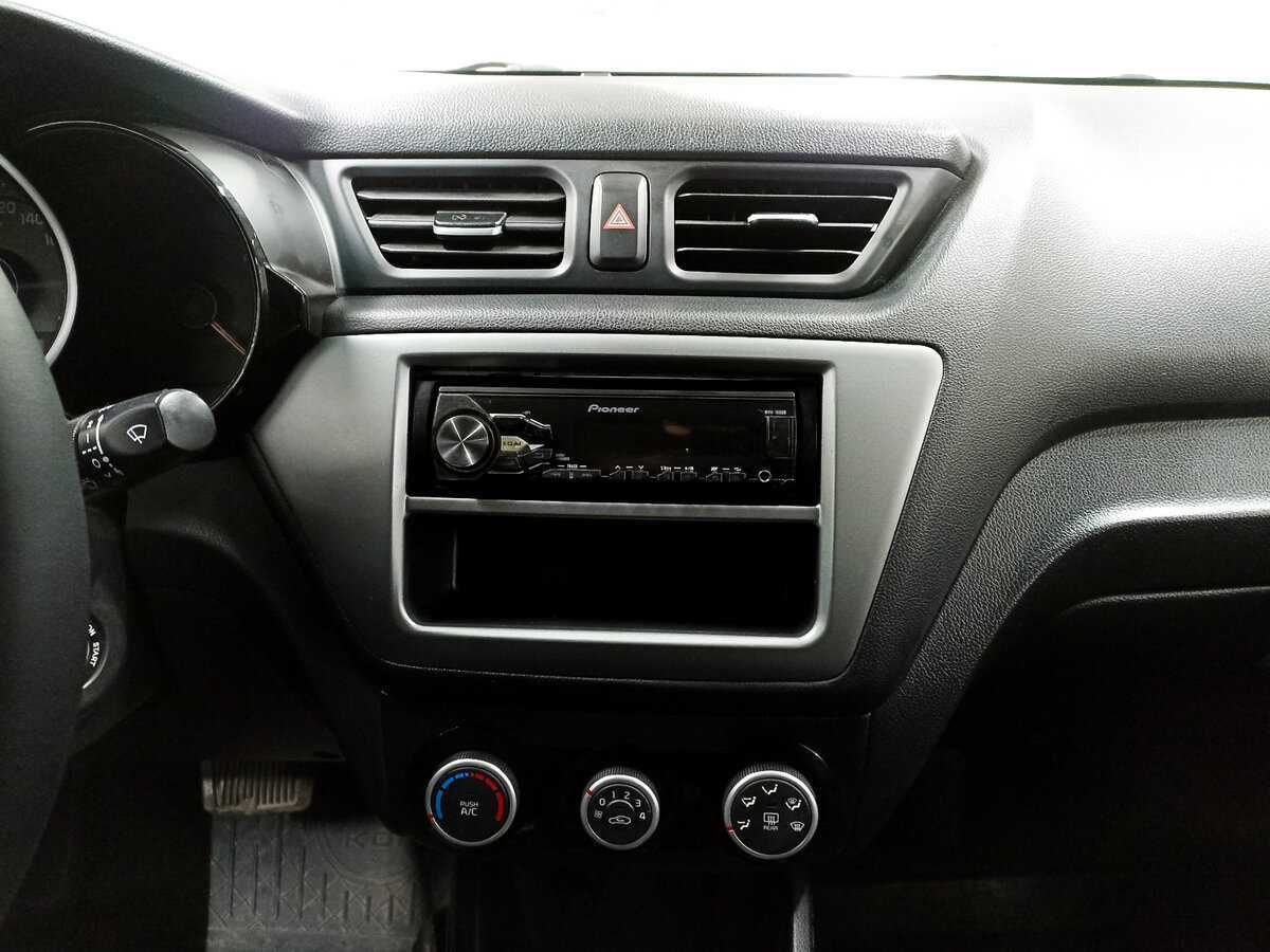 Kia Rio б/у, 2015, Автоматическая. Фото: #14