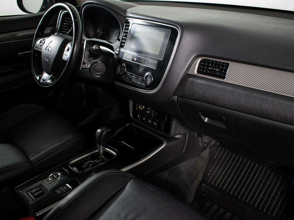 Mitsubishi Outlander б/у, 2018, Вариатор. Фото: #5