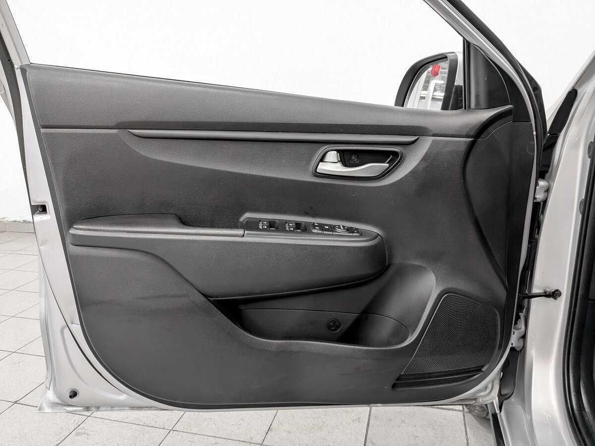 Kia Rio б/у, 2020, Автоматическая. Фото: #15