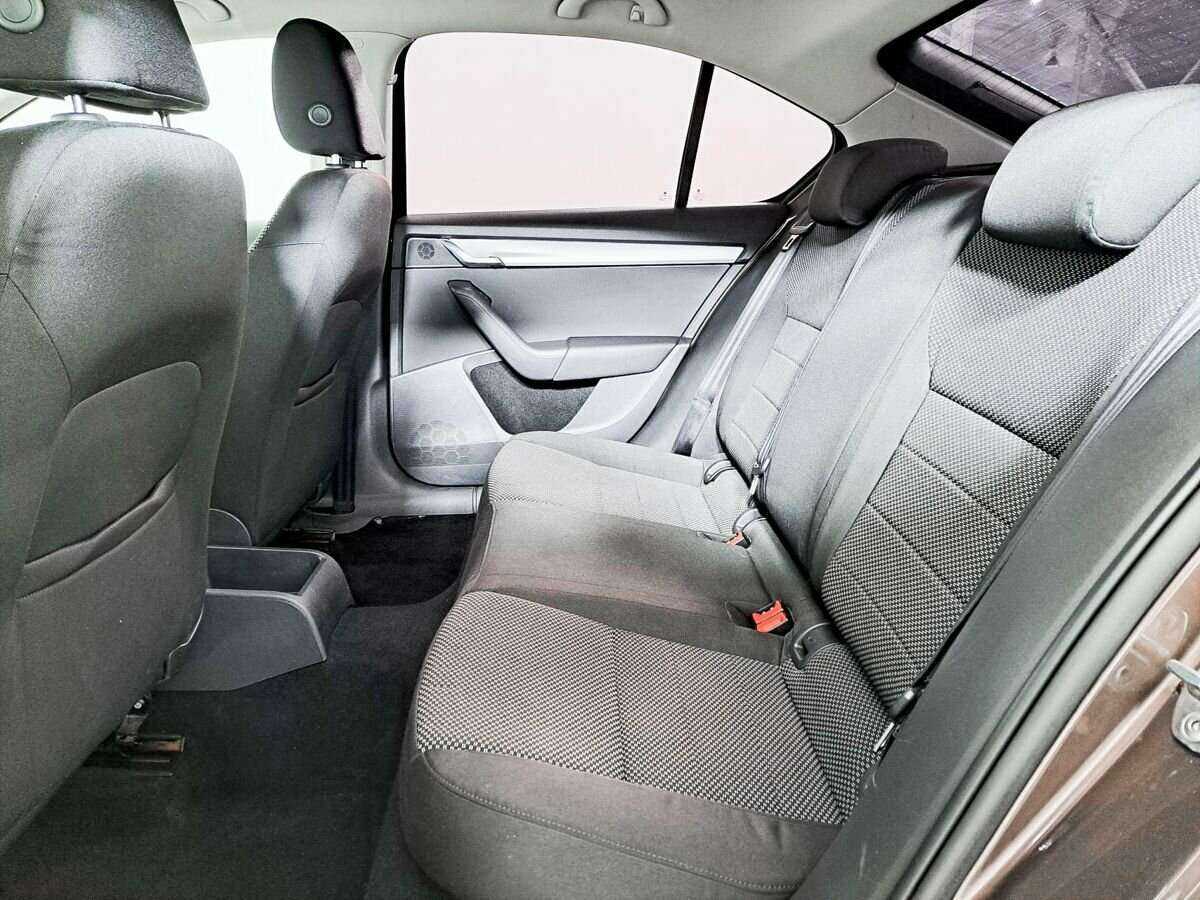 Skoda Octavia б/у, 2014, Механическая. Фото: #8