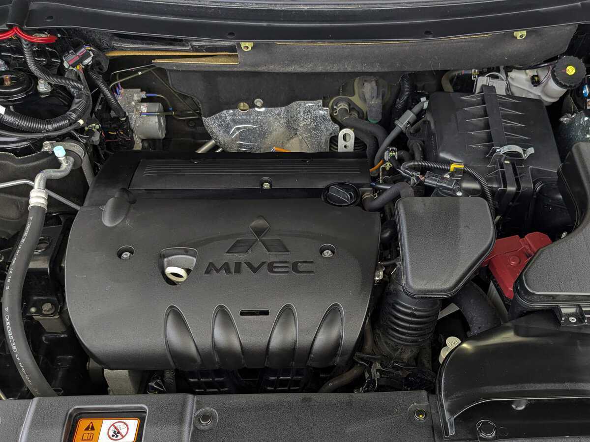 Mitsubishi Outlander б/у, 2021, Вариатор. Фото: #8