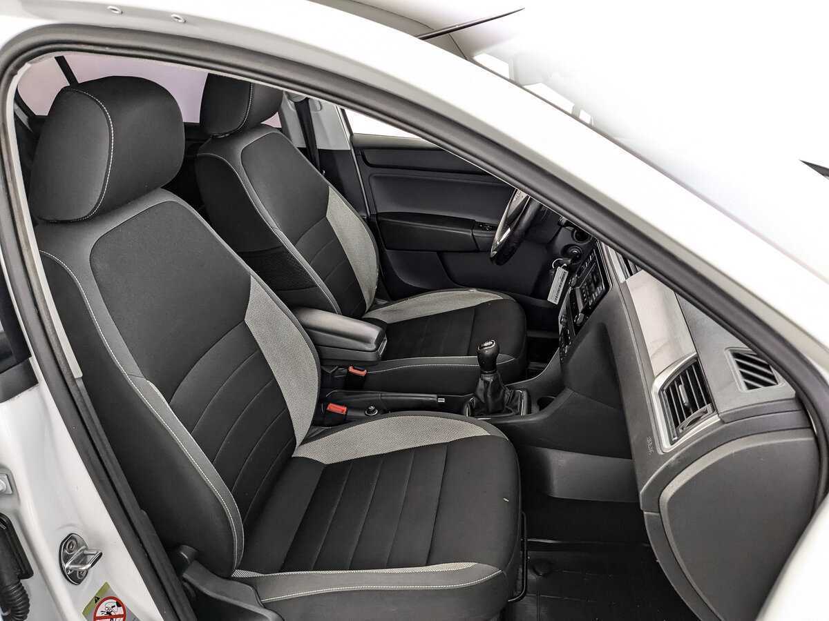 Skoda Rapid б/у, 2017, Механическая. Фото: #19