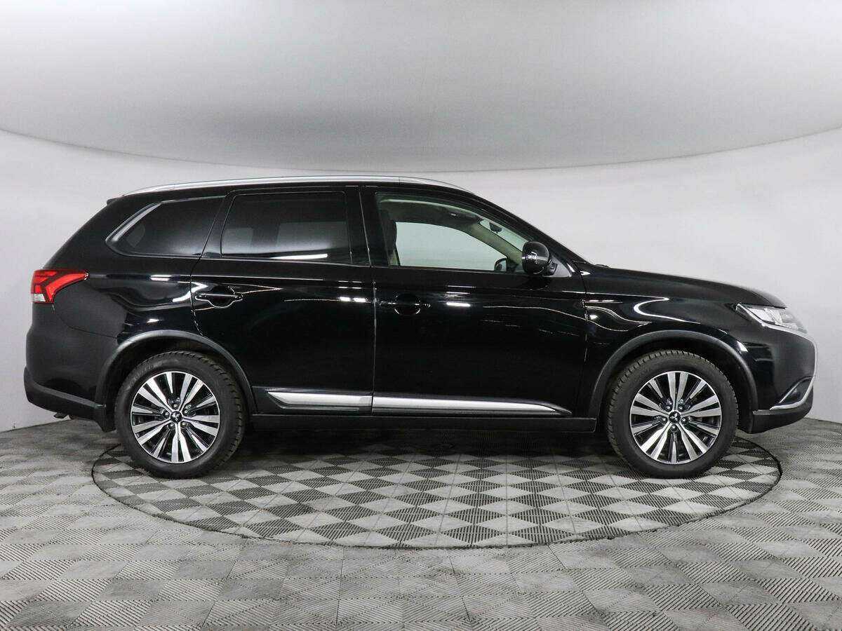 Mitsubishi Outlander б/у, 2018, Вариатор. Фото: #3