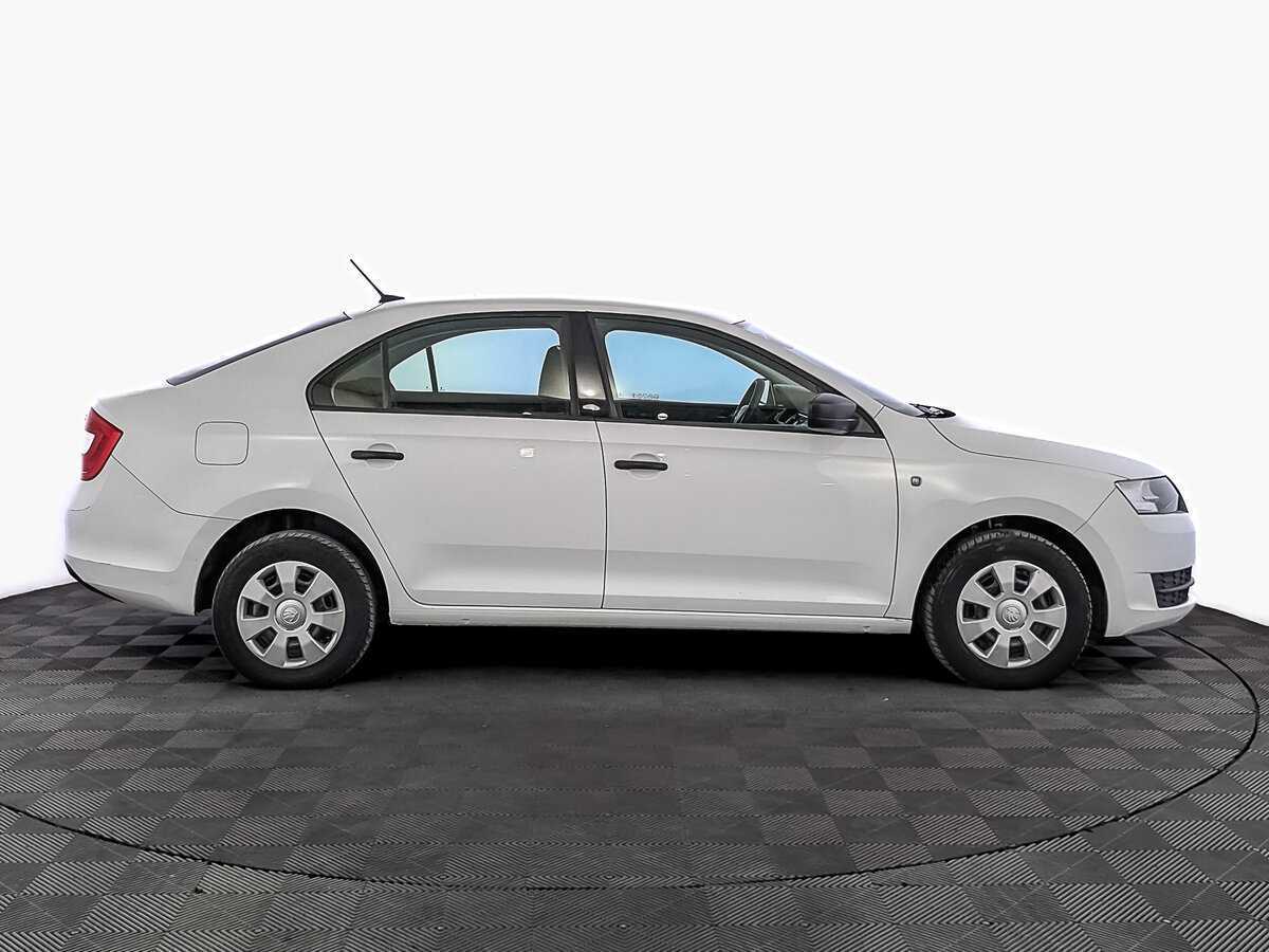 Skoda Rapid б/у, 2017, Механическая. Фото: #3