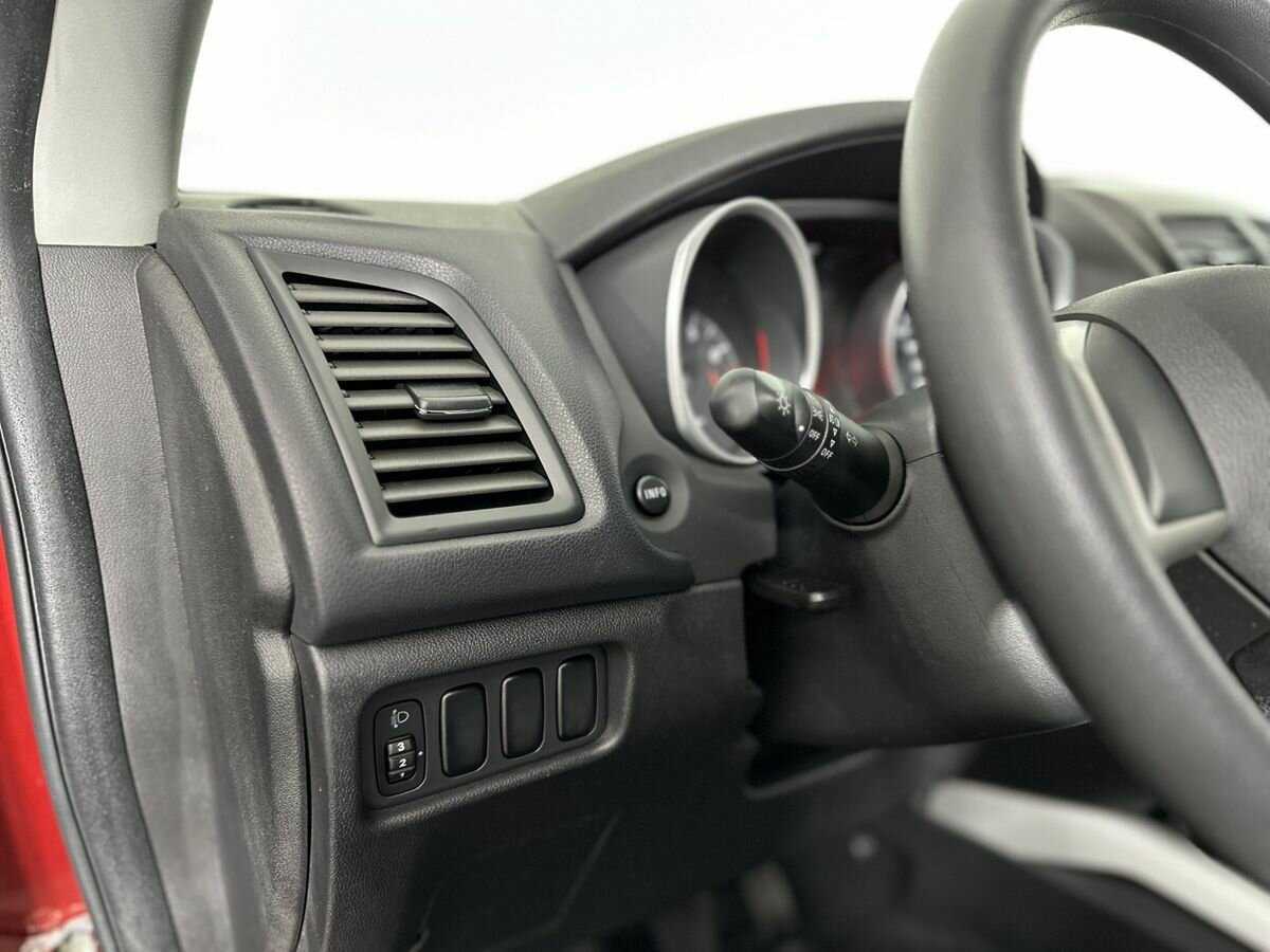 Mitsubishi ASX б/у, 2013, Механическая. Фото: #8