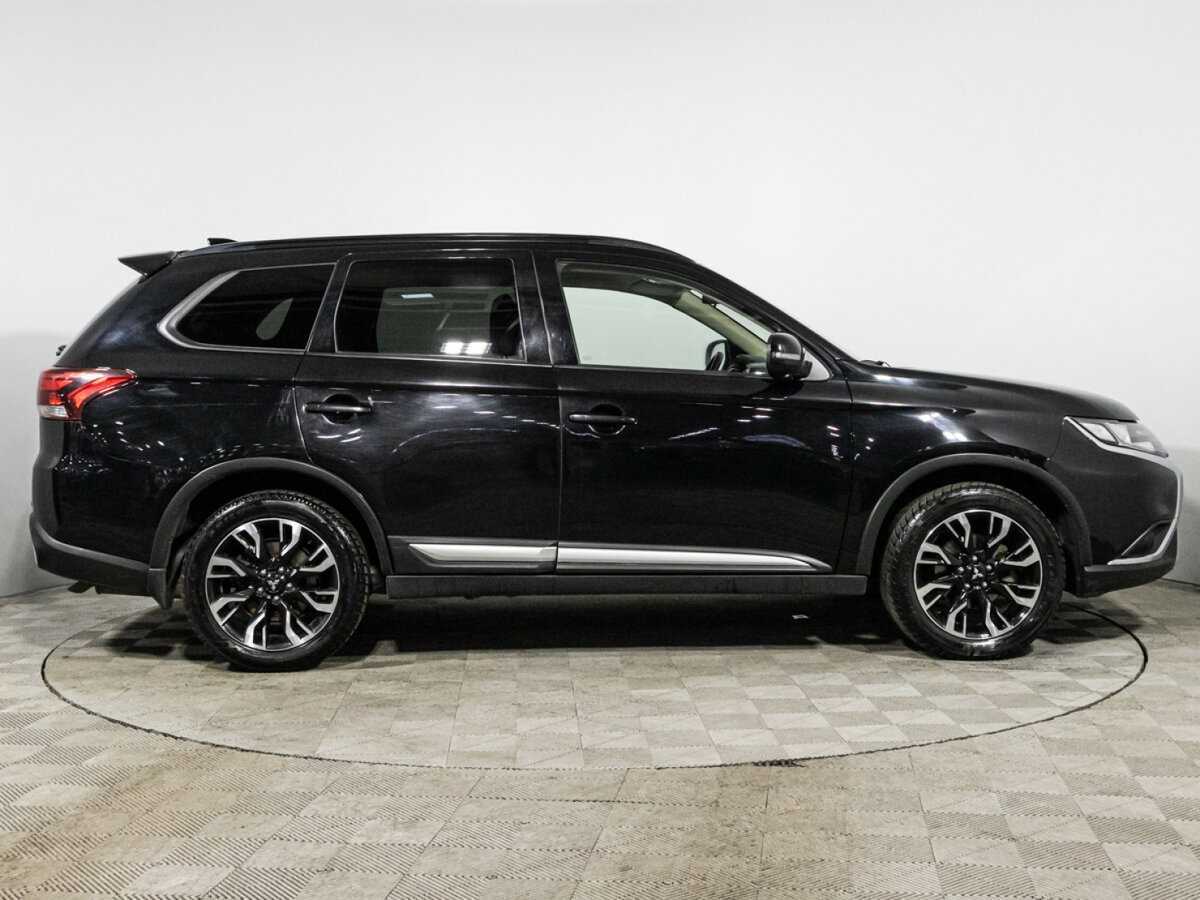 Mitsubishi Outlander б/у, 2021, Вариатор. Фото: #3