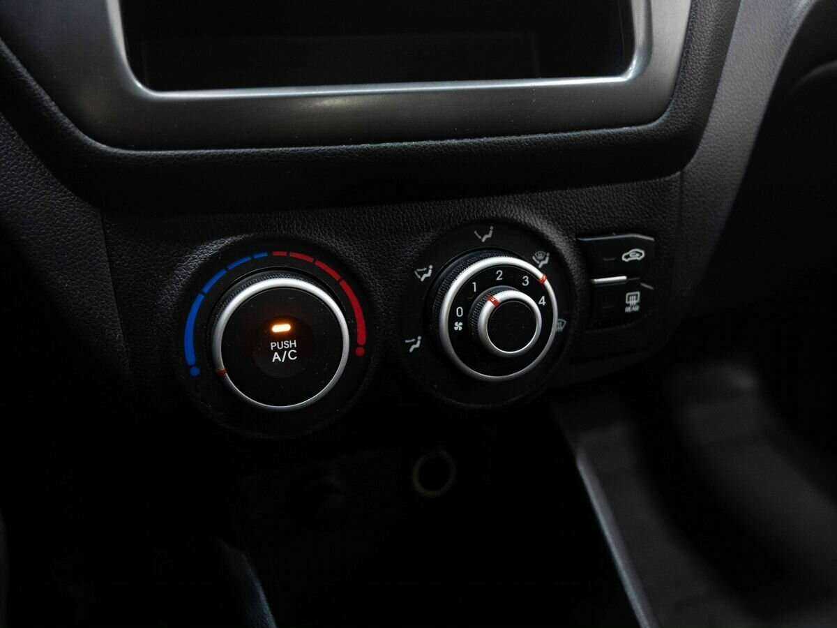 Kia Rio б/у, 2013, Механическая. Фото: #15