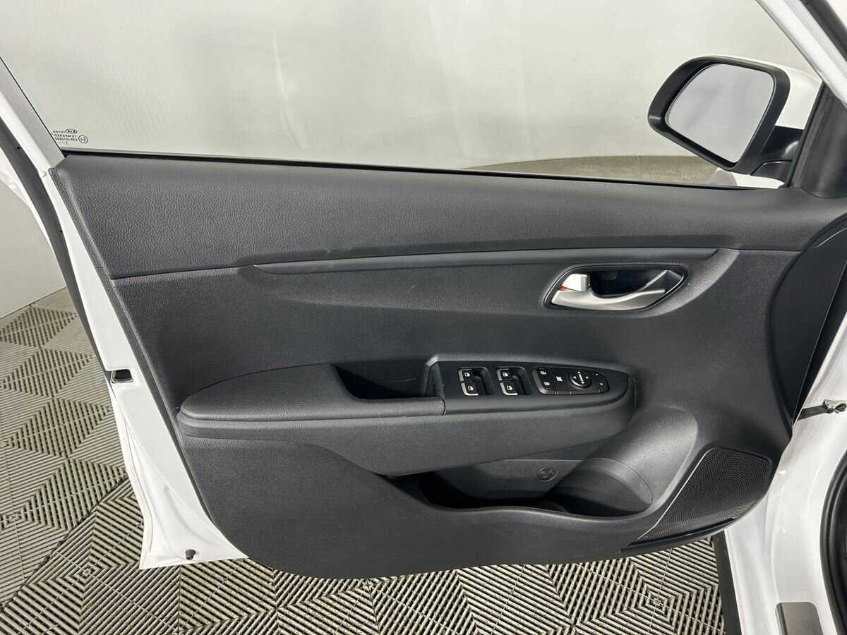 Kia Rio б/у, 2021, Автоматическая. Фото: #7