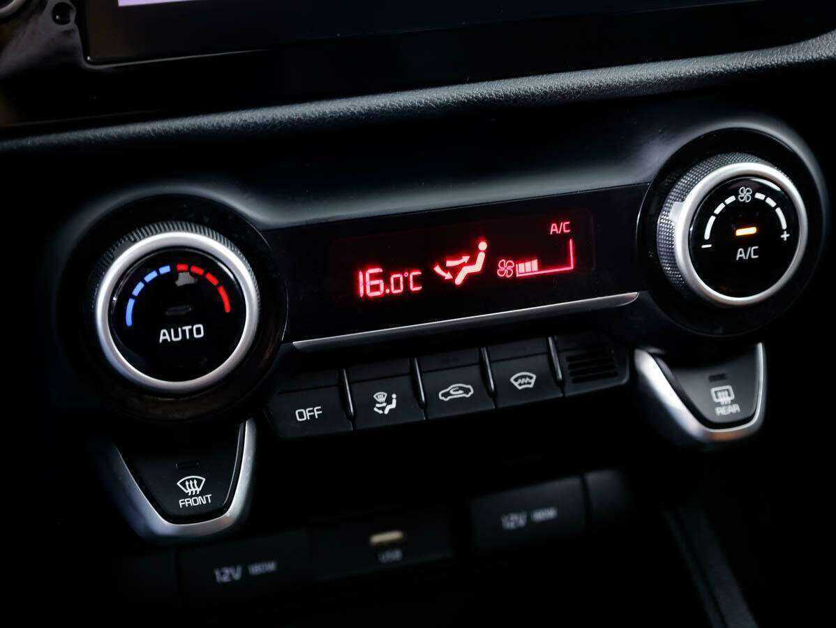 Kia Rio б/у, 2021, Автоматическая. Фото: #17