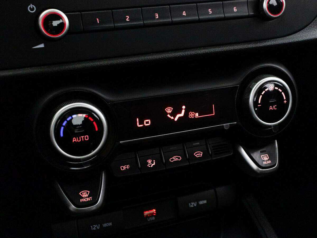 Kia Rio б/у, 2021, Механическая. Фото: #17