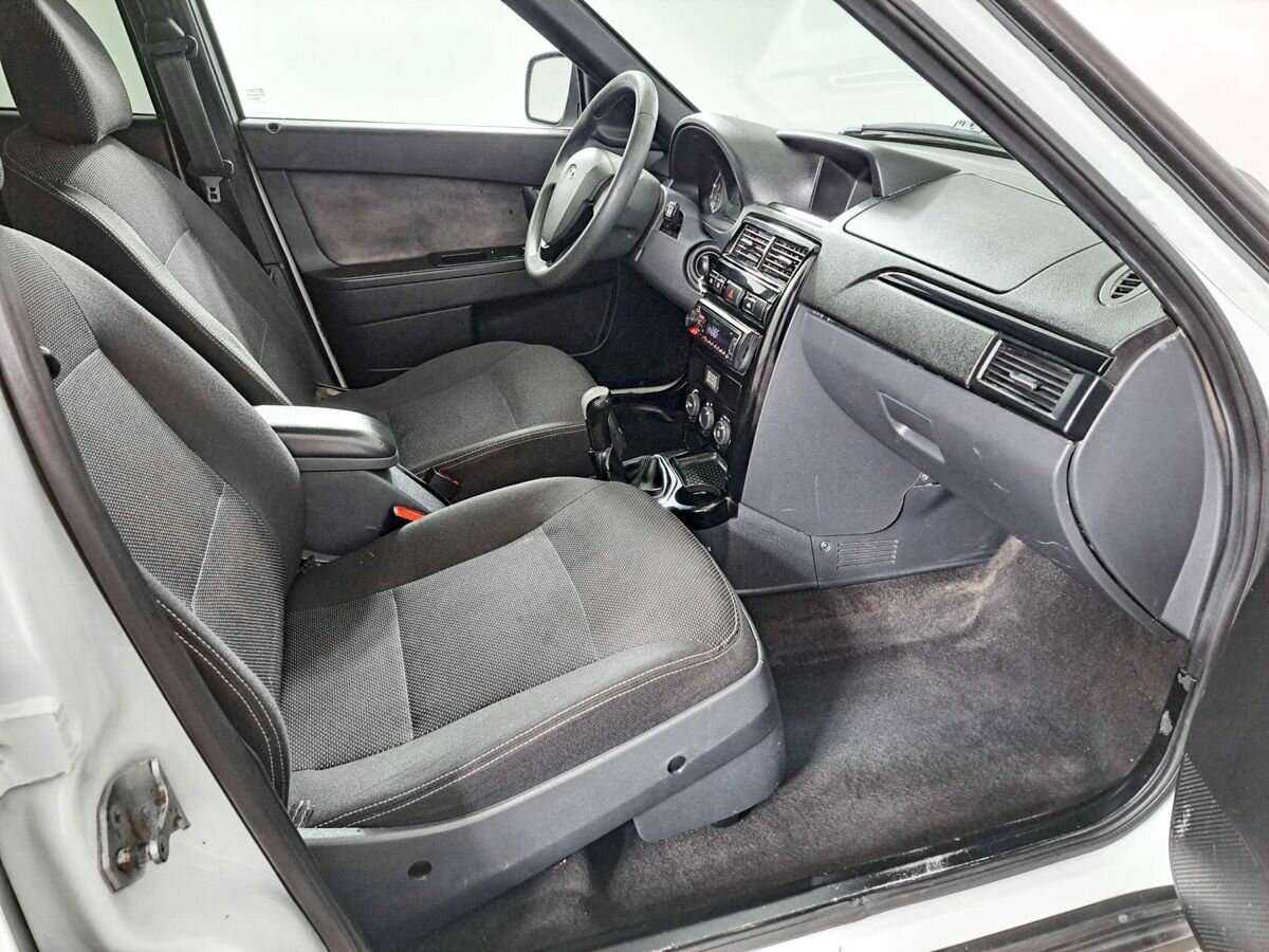 Lada (ВАЗ) Priora б/у, 2016, Механическая. Фото: #8