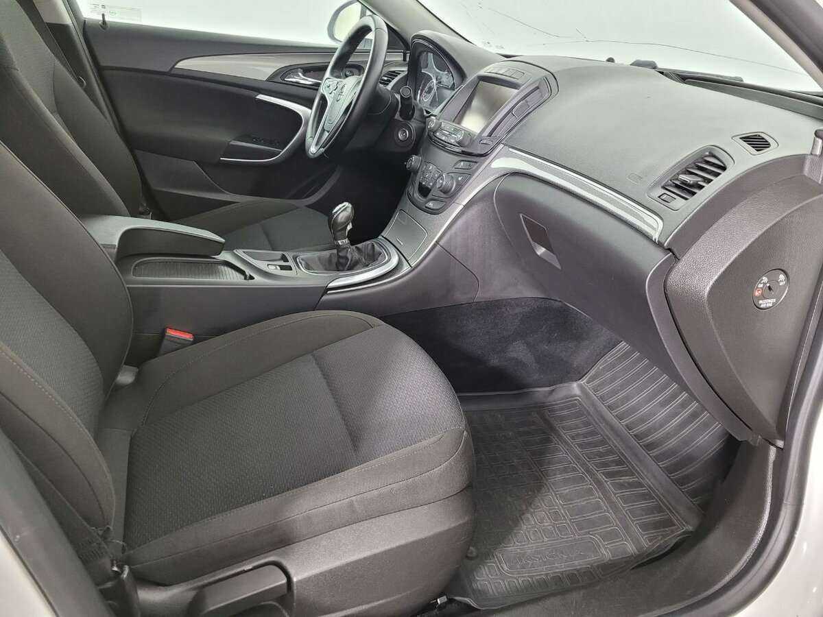 Opel Insignia б/у, 2013, Механическая. Фото: #13