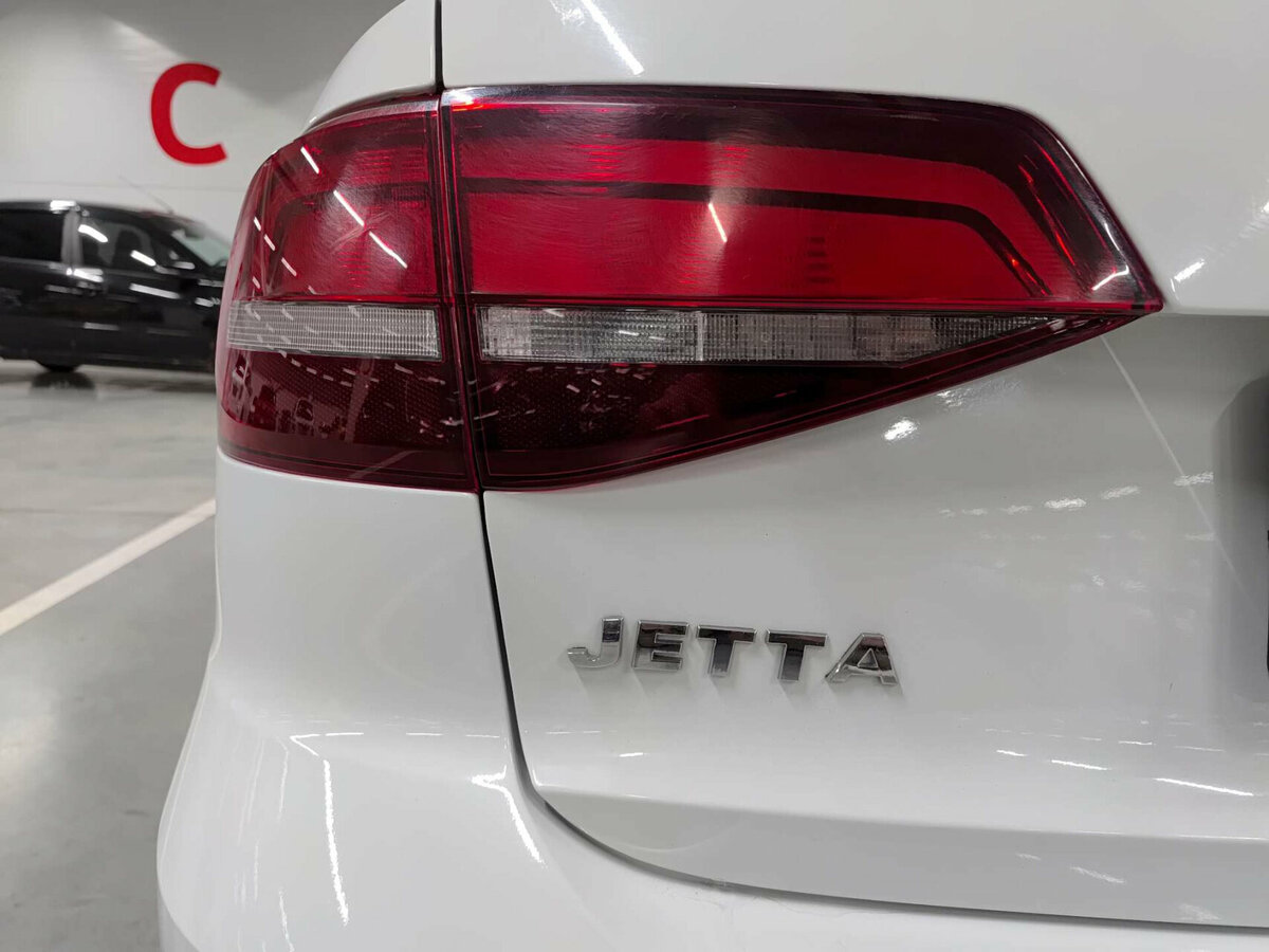 Volkswagen Jetta б/у, 2016, Механическая. Фото: #8