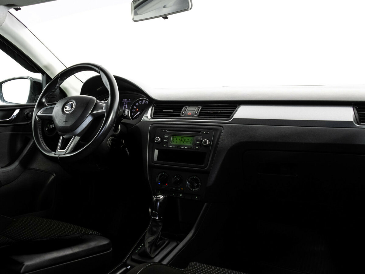 Skoda Rapid б/у, 2015, Автоматическая. Фото: #6
