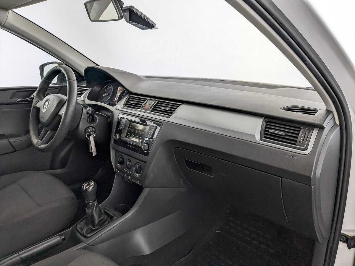 Skoda Rapid б/у, 2017, Механическая. Фото: #10