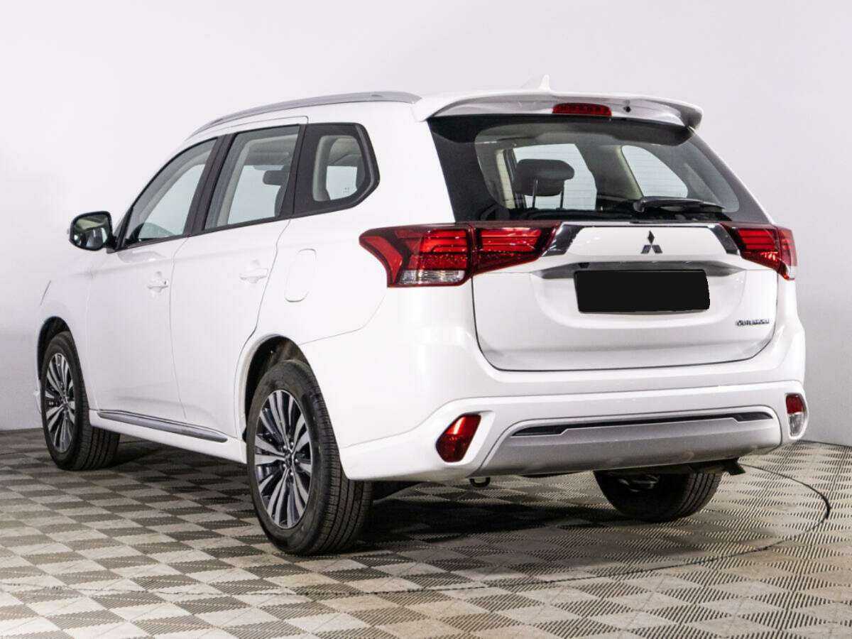 Mitsubishi Outlander б/у, 2022, Вариатор. Фото: #5