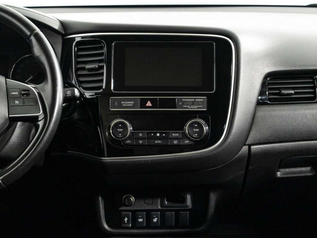 Mitsubishi Outlander б/у, 2018, Вариатор. Фото: #13