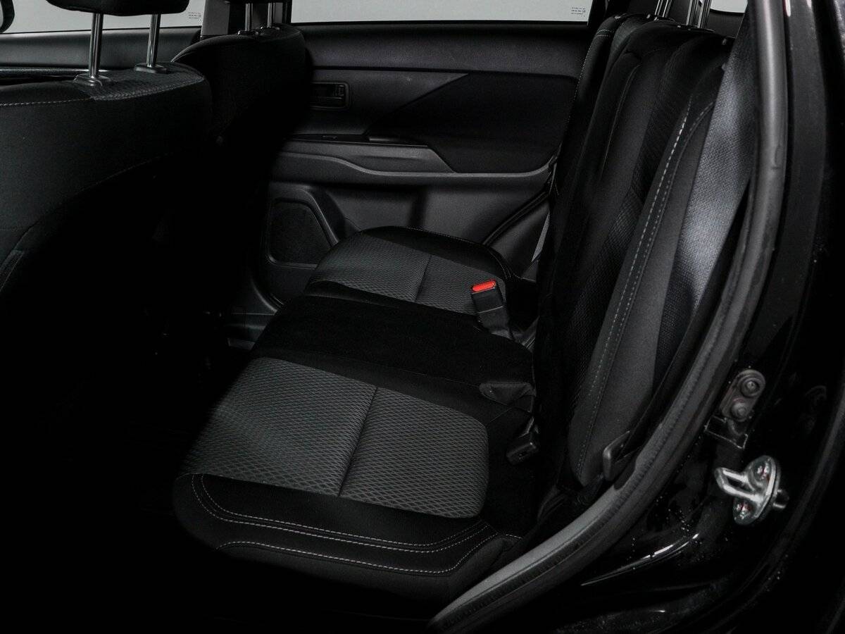 Mitsubishi Outlander б/у, 2019, Вариатор. Фото: #9