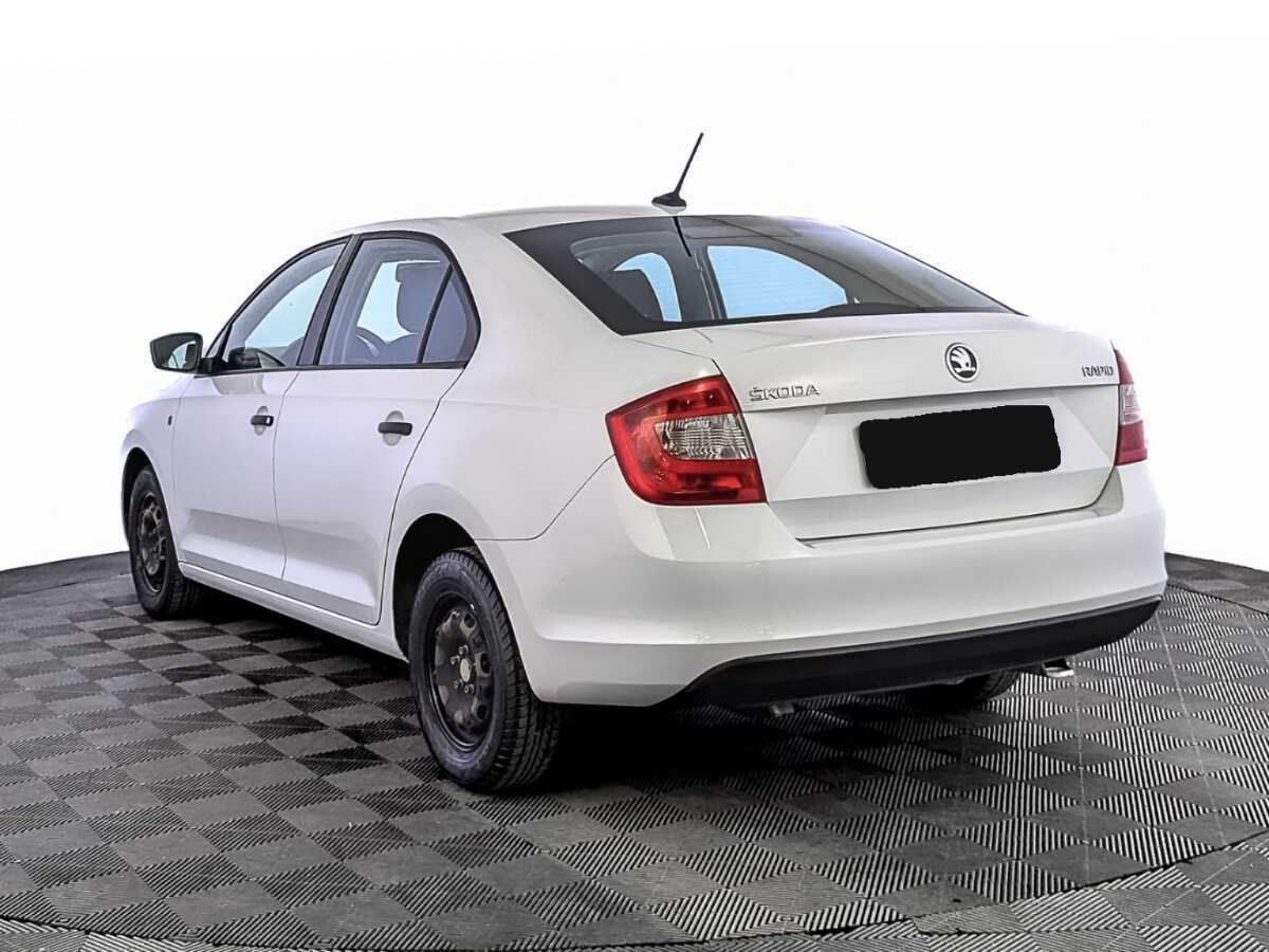 Skoda Rapid б/у, 2017, Механическая. Фото: #6