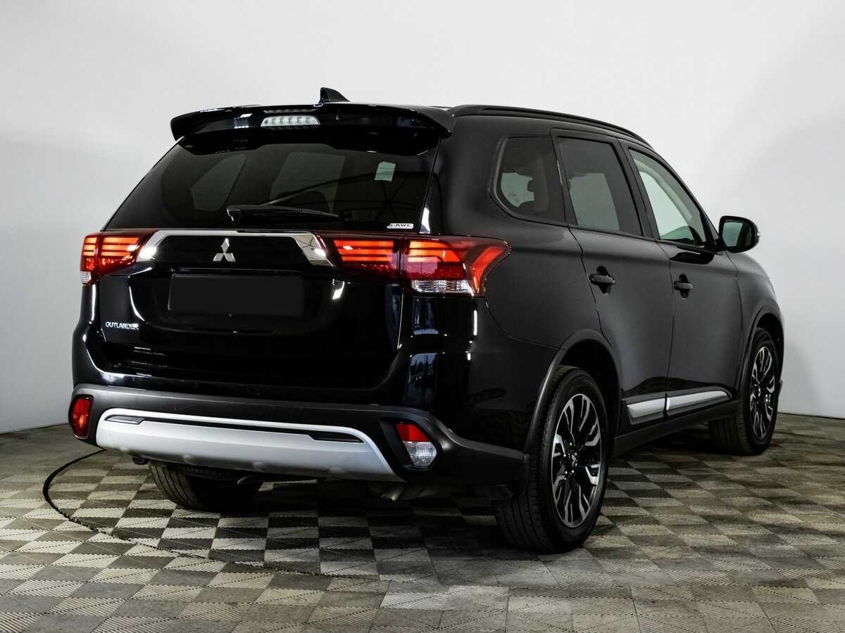 Mitsubishi Outlander б/у, 2021, Вариатор. Фото: #4