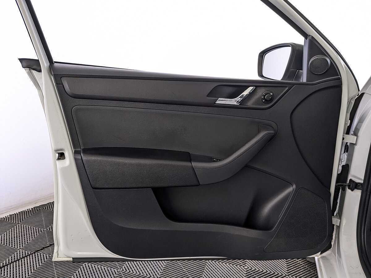 Skoda Rapid б/у, 2017, Механическая. Фото: #18