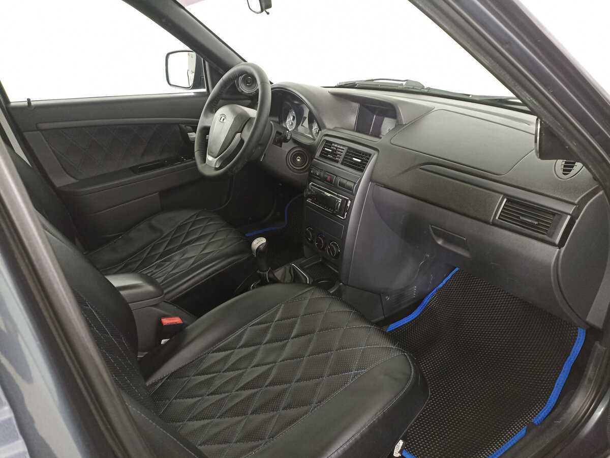 Lada (ВАЗ) Priora б/у, 2018, Механическая. Фото: #10