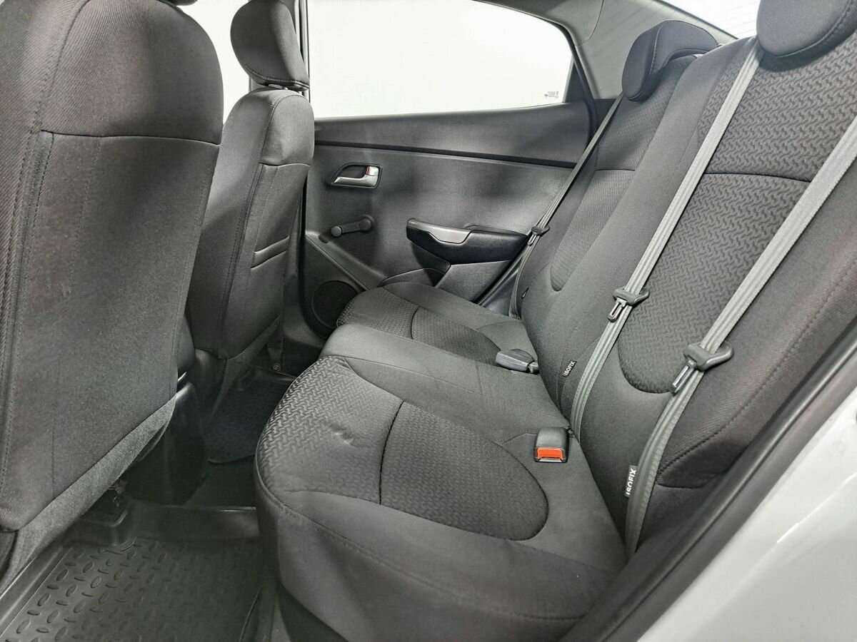 Kia Rio б/у, 2017, Автоматическая. Фото: #9