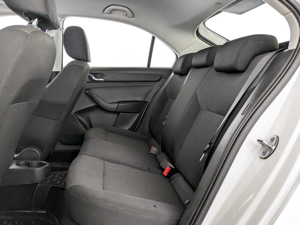 Skoda Rapid б/у, 2017, Механическая. Фото: #11