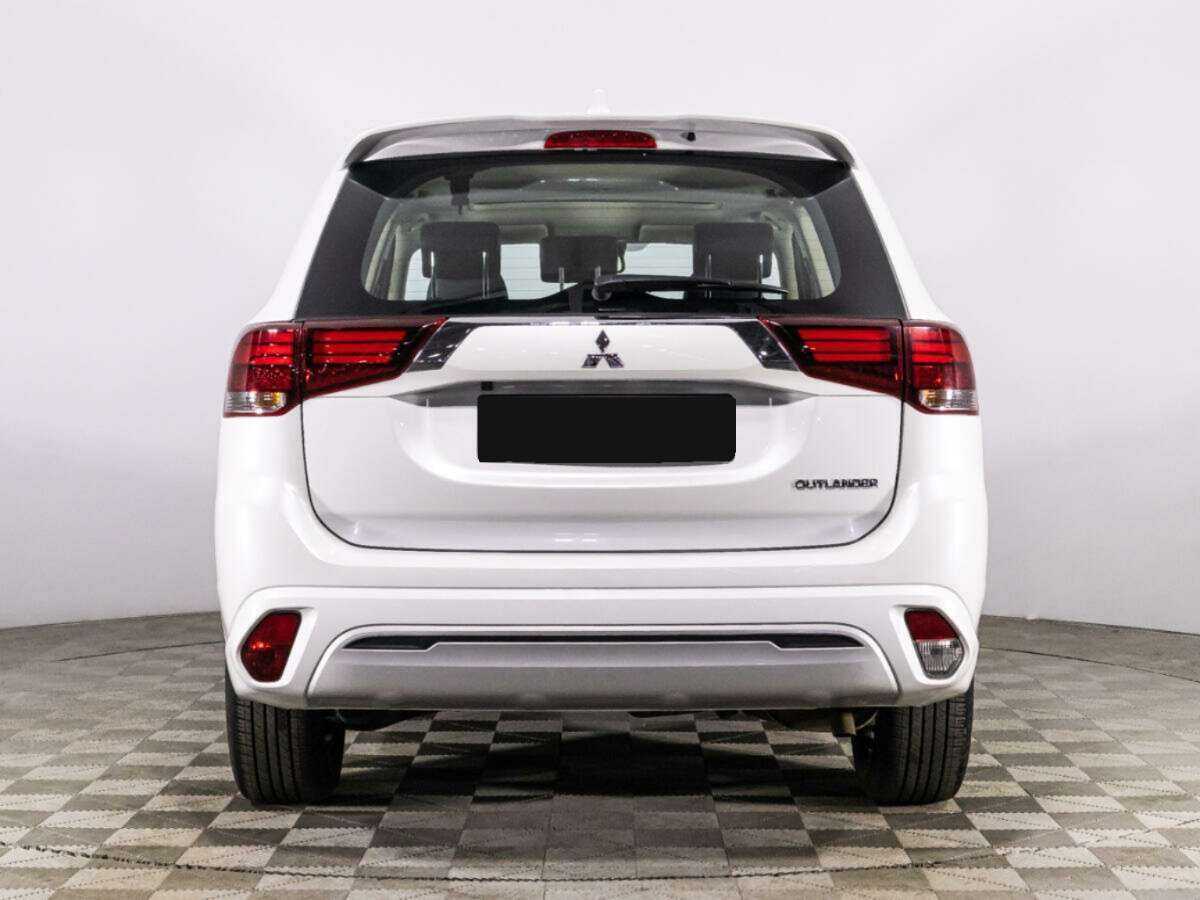 Mitsubishi Outlander б/у, 2022, Вариатор. Фото: #4