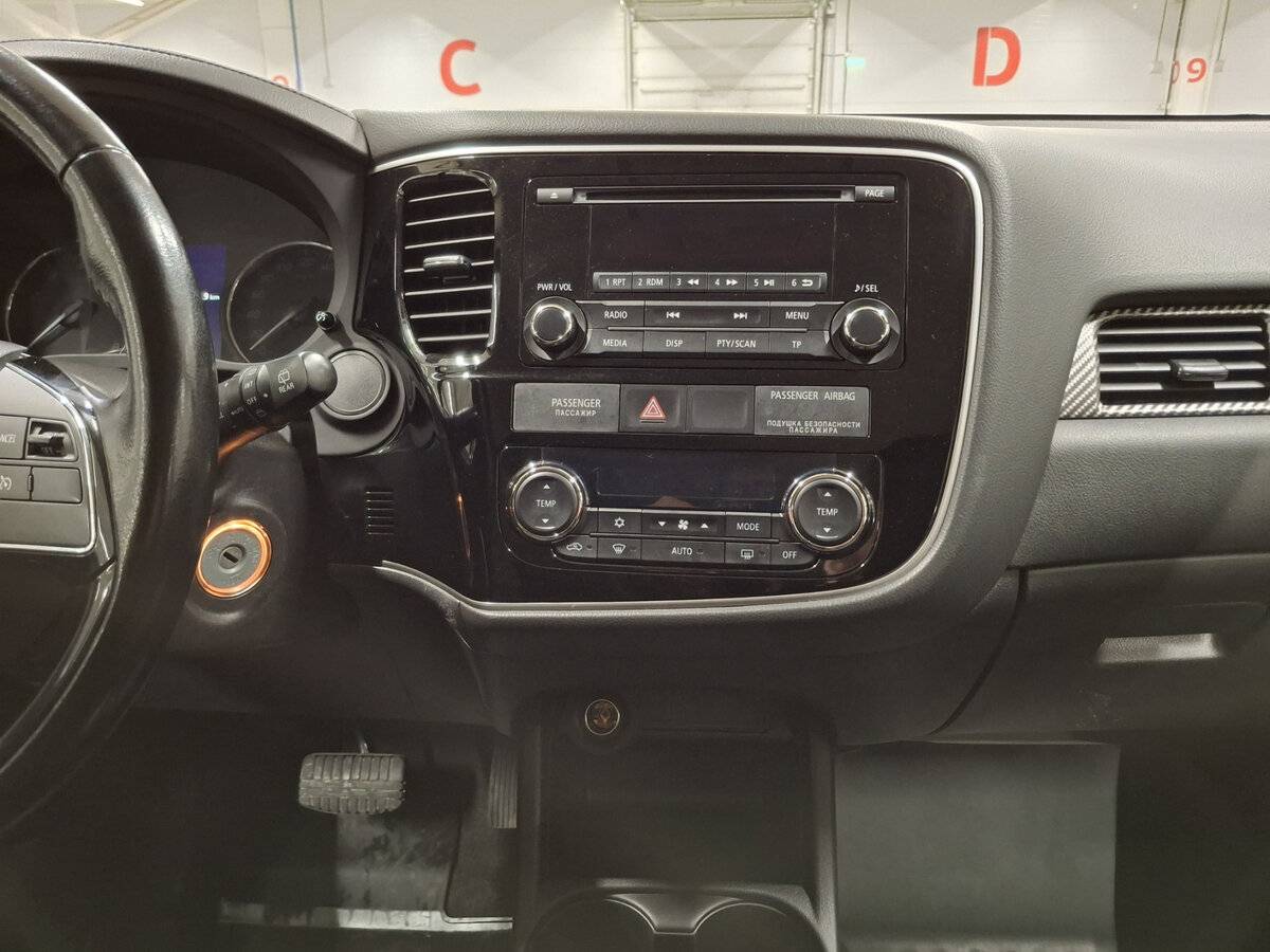 Mitsubishi Outlander б/у, 2015, Вариатор. Фото: #13